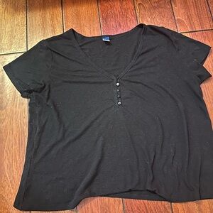 Old Navy Black Crop Buttoned Short Sleeve Tee
